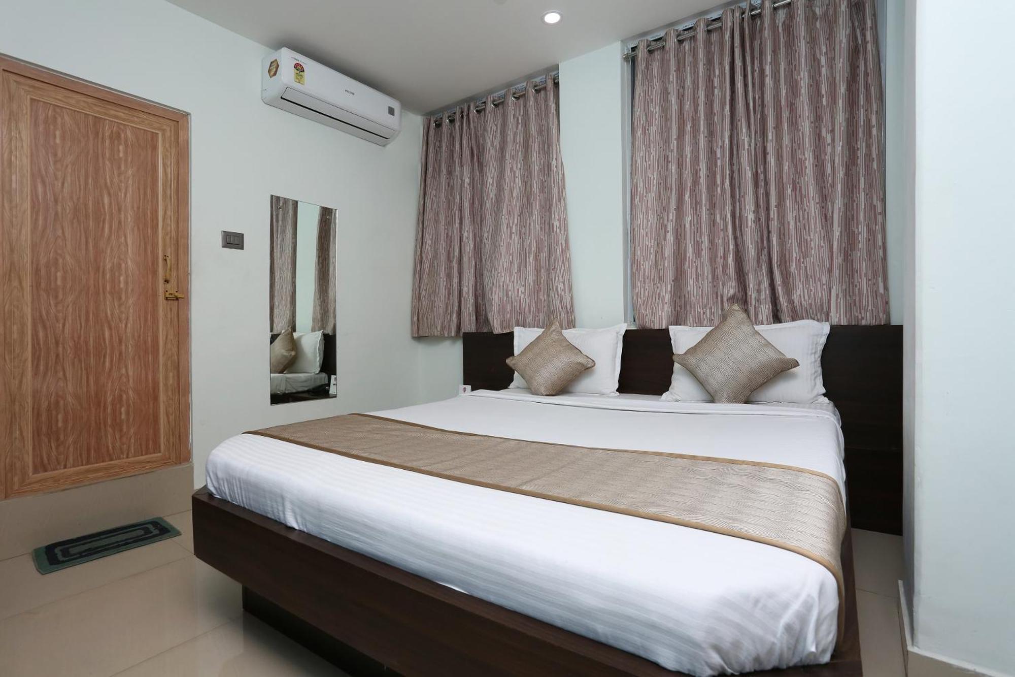 Hotel O Aashray Guest House Guwahati Esterno foto