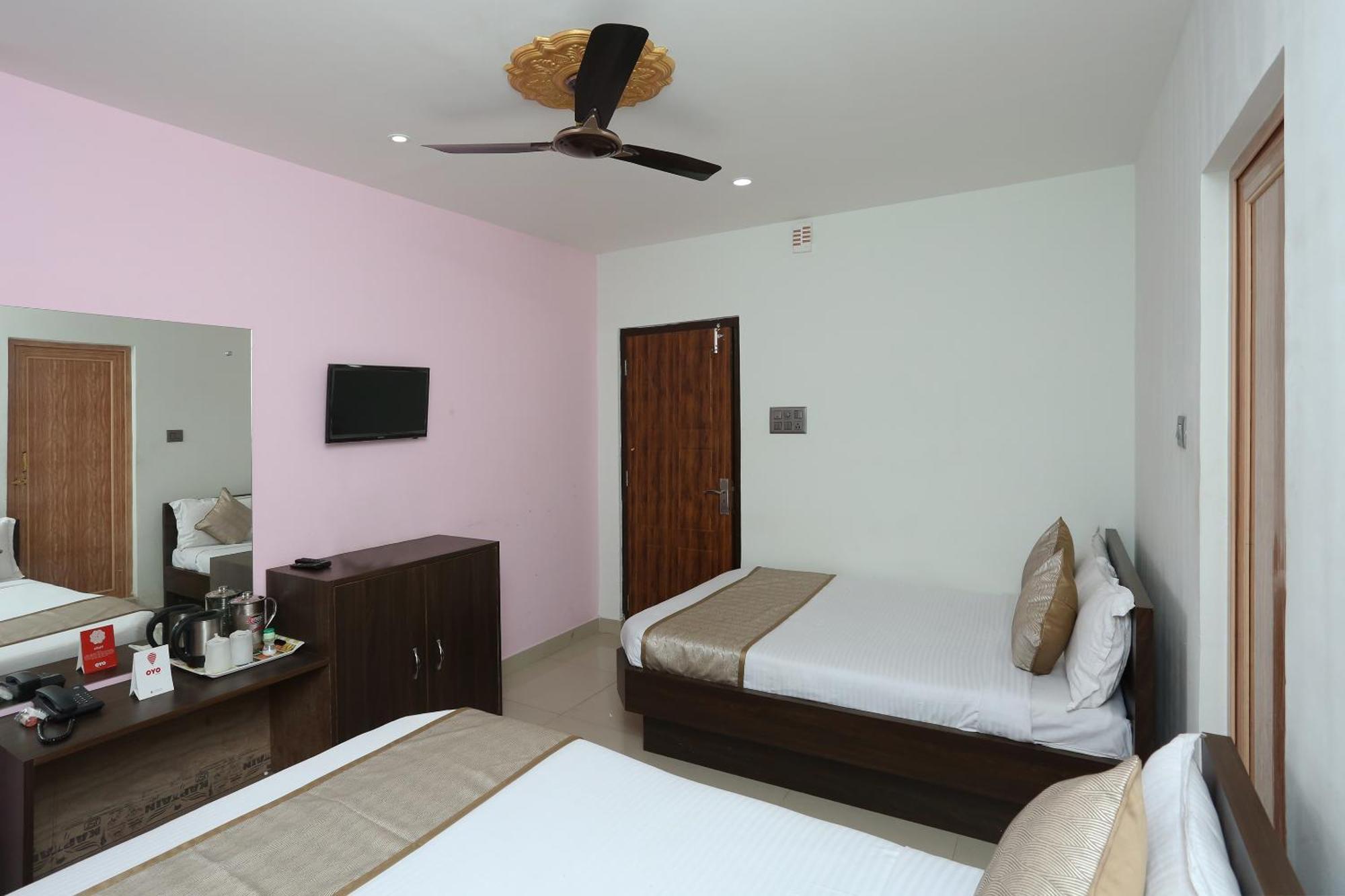Hotel O Aashray Guest House Guwahati Esterno foto